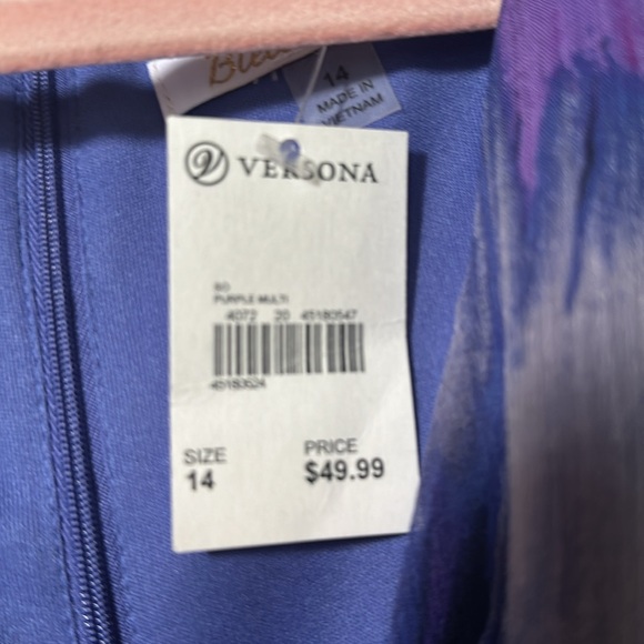 NWT sheer sleeve dress - Picture 4 of 4